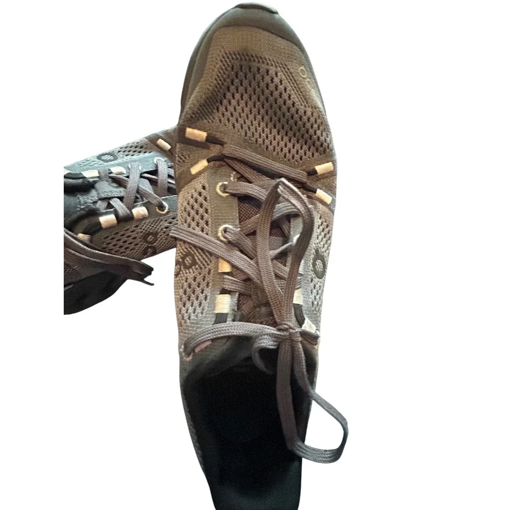 On Running Cloudmonster Grey Black Womens Road‎ Running Shoes Sneakers size 6